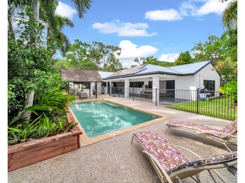 16 Moore Road, Kewarra Beach QLD 4879