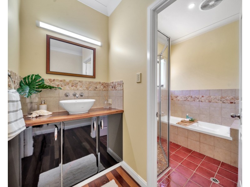 14 Timberlea Drive, Bentley Park QLD 4869