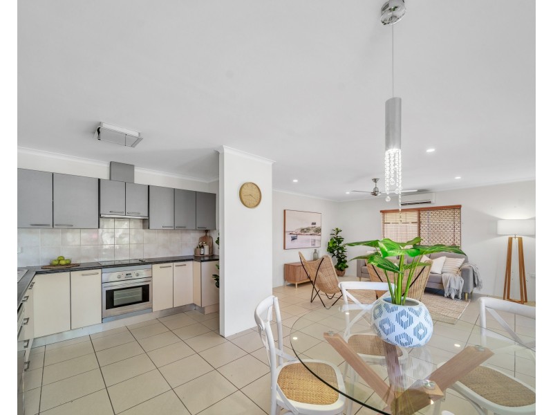 41 Windarra Street, Woree QLD 4868