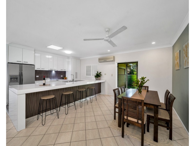 3 Village Terrace, Redlynch QLD 4870