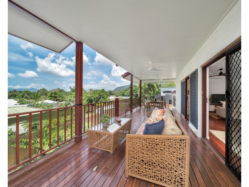 2 Rockton Place, Mooroobool QLD 4870