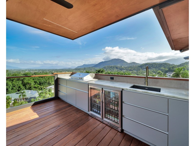 23 Knott Court, Whitfield QLD 4870