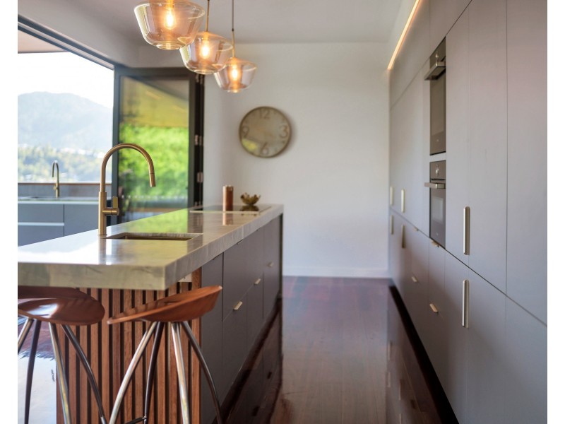 23 Knott Court, Whitfield QLD 4870