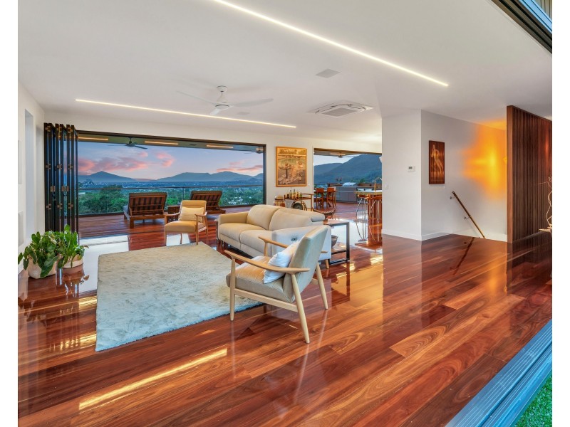 23 Knott Court, Whitfield QLD 4870