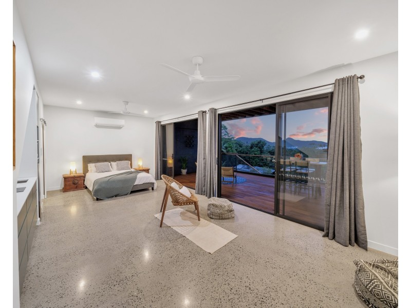 23 Knott Court, Whitfield QLD 4870