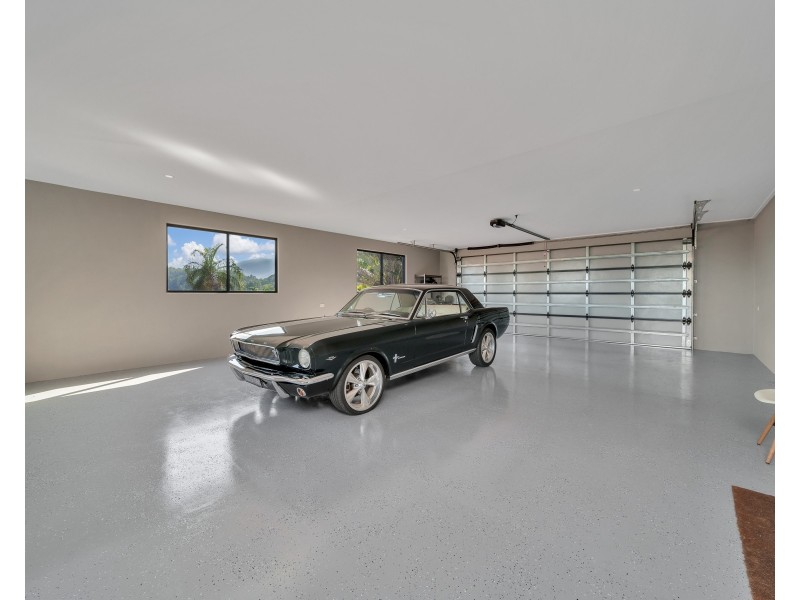 23 Knott Court, Whitfield QLD 4870