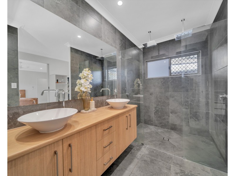 22-24 Arcidiacono Close, Goldsborough QLD 4865