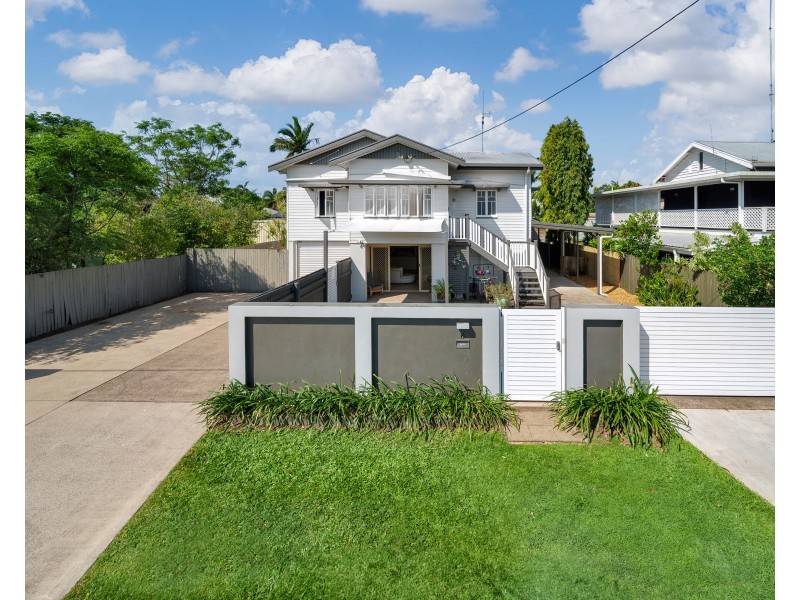 6 Chaplain Avenue, Manunda QLD 4870