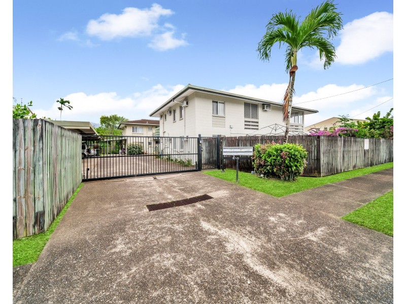 2/15 Pioneer Street, Manoora QLD 4870