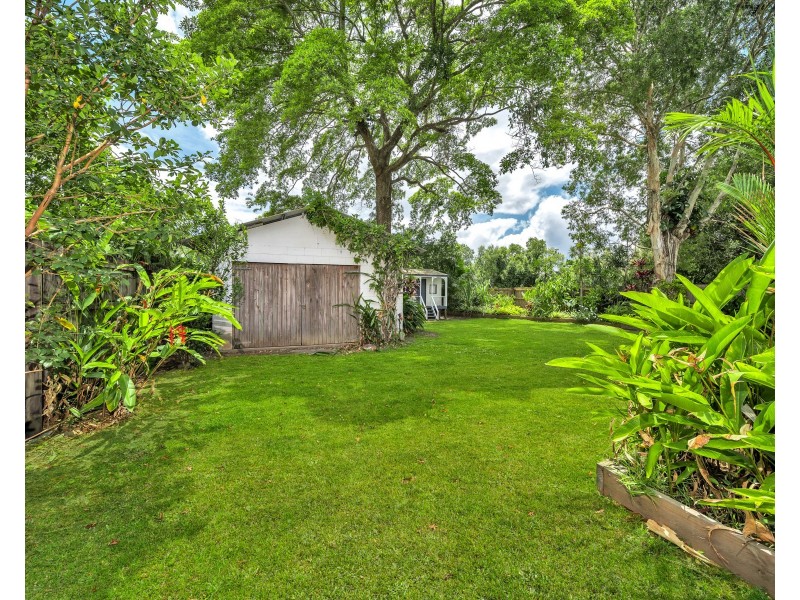 18 Dalton Street, Bungalow QLD 4870