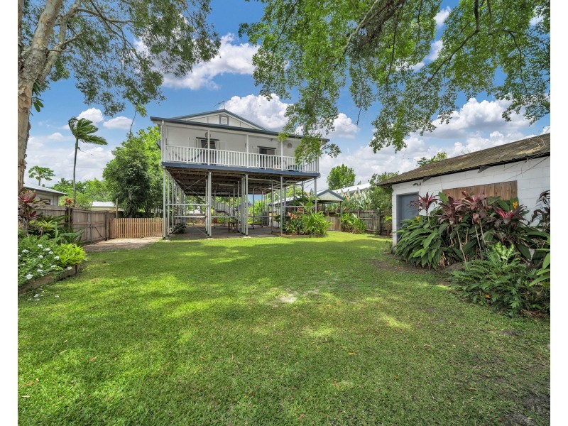 18 Dalton Street, Bungalow QLD 4870