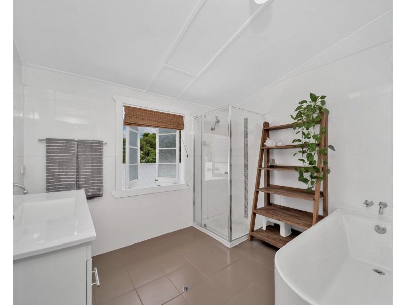 18 Dalton Street, Bungalow QLD 4870
