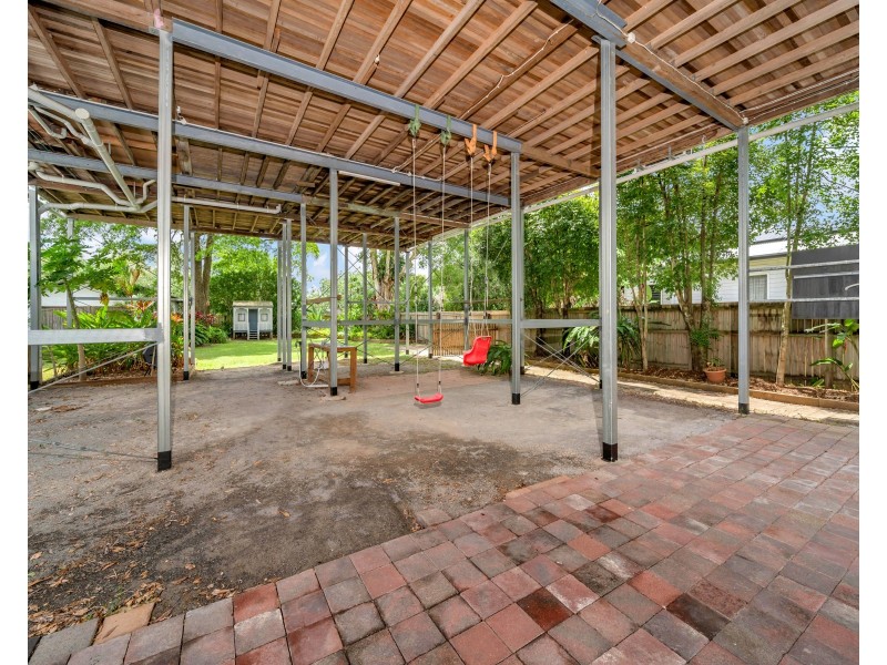 18 Dalton Street, Bungalow QLD 4870