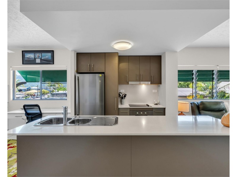 13/110-114 Collins Avenue, Edge Hill QLD 4870