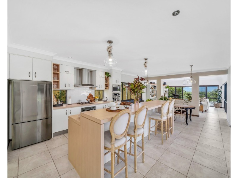 10 Senate Street, Bentley Park QLD 4869