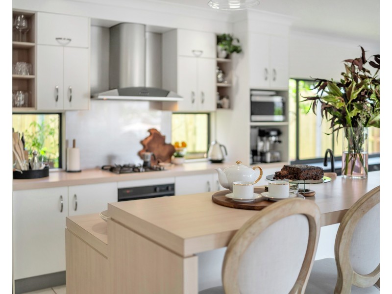 10 Senate Street, Bentley Park QLD 4869