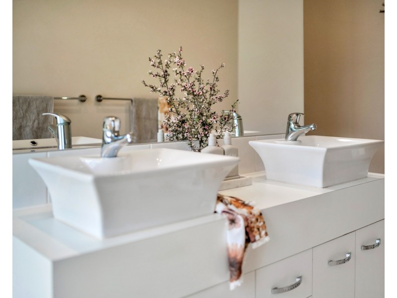 10 Senate Street, Bentley Park QLD 4869