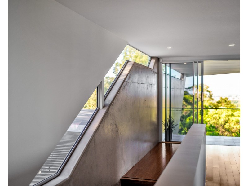 19 Buckinghamia Close, Redlynch QLD 4870