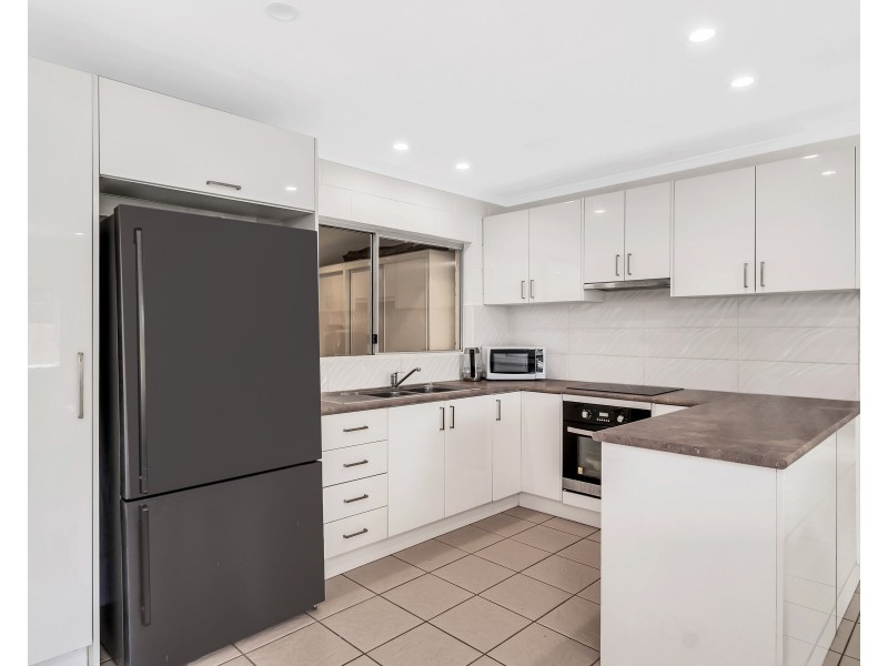 24 Mintaro Crescent, Woree QLD 4868