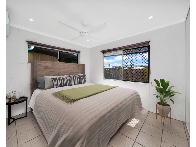24 Mintaro Crescent, Woree QLD 4868