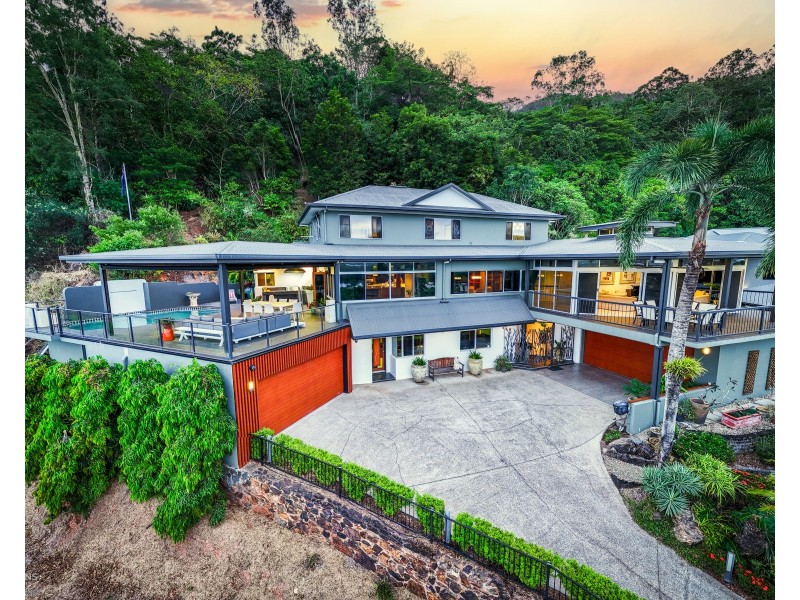 6 Strutton Place, Mooroobool QLD 4870