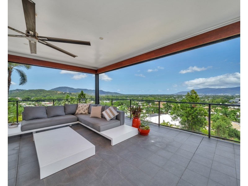 6 Strutton Place, Mooroobool QLD 4870