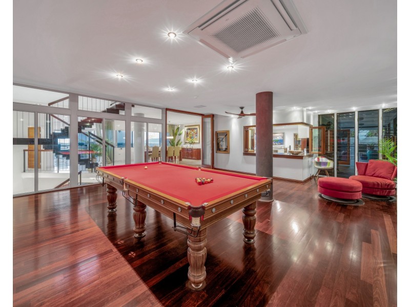 6 Strutton Place, Mooroobool QLD 4870