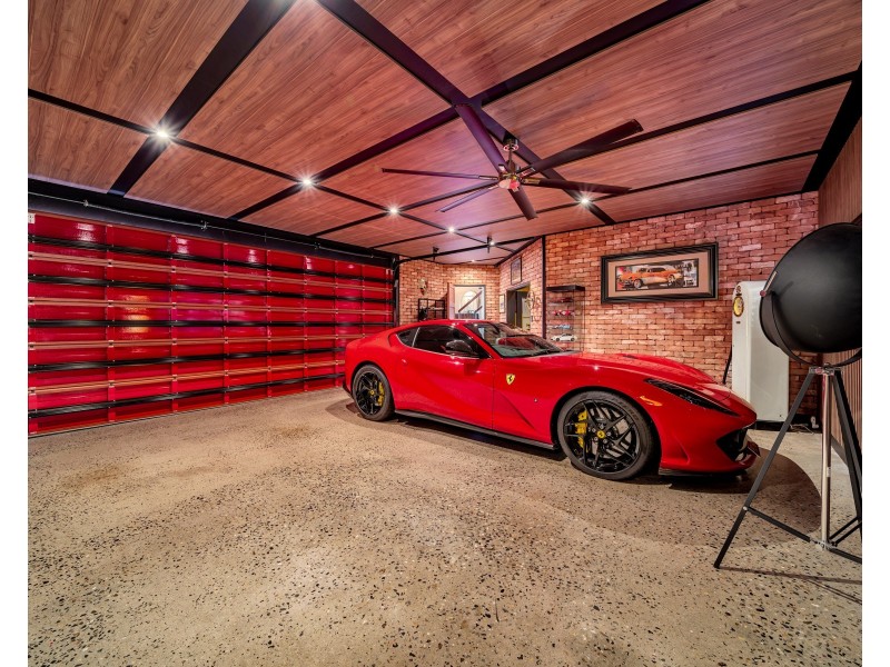 6 Strutton Place, Mooroobool QLD 4870