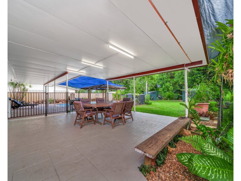 5 Pearl Close, Bayview Heights QLD 4868