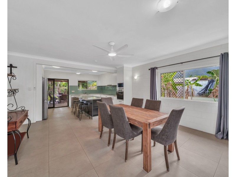 5 Pearl Close, Bayview Heights QLD 4868
