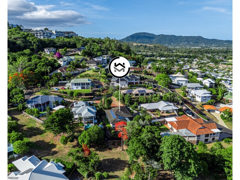 15 Solomon Place, Mooroobool QLD 4870