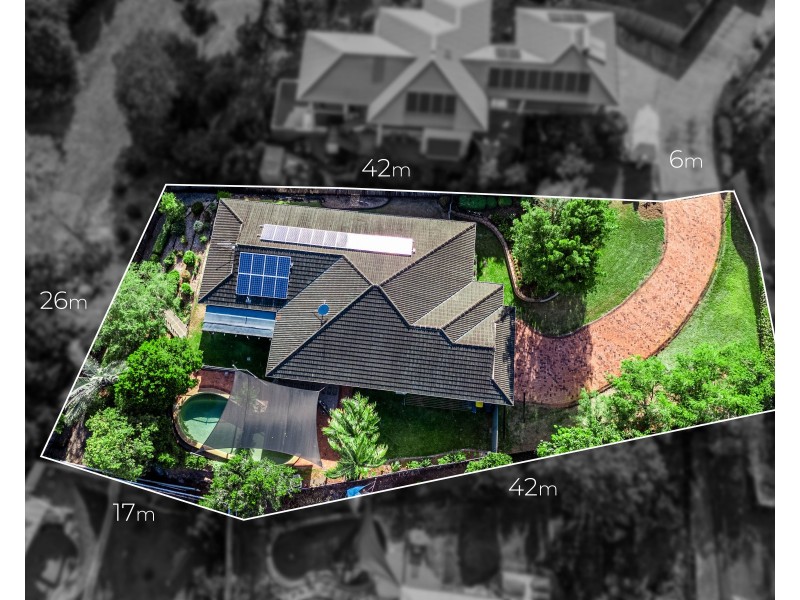 15 Solomon Place, Mooroobool QLD 4870