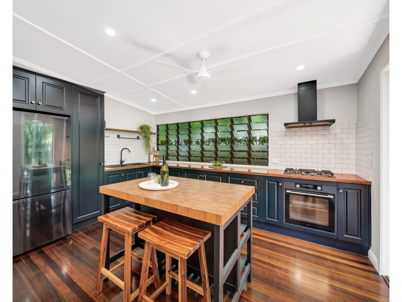 19 Dalton Street, Bungalow QLD 4870