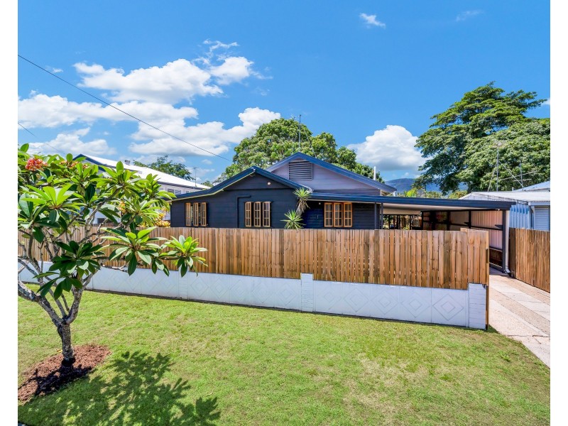 19 Dalton Street, Bungalow QLD 4870