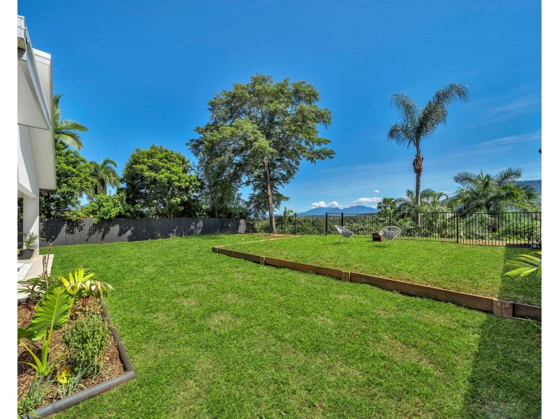 53 Koppen Terrace, Mooroobool QLD 4870