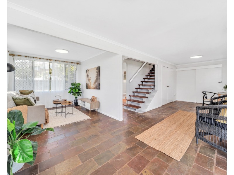 77 Mansfield Street, Earlville QLD 4870