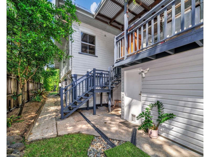 388 Mcleod Street, Cairns North QLD 4870