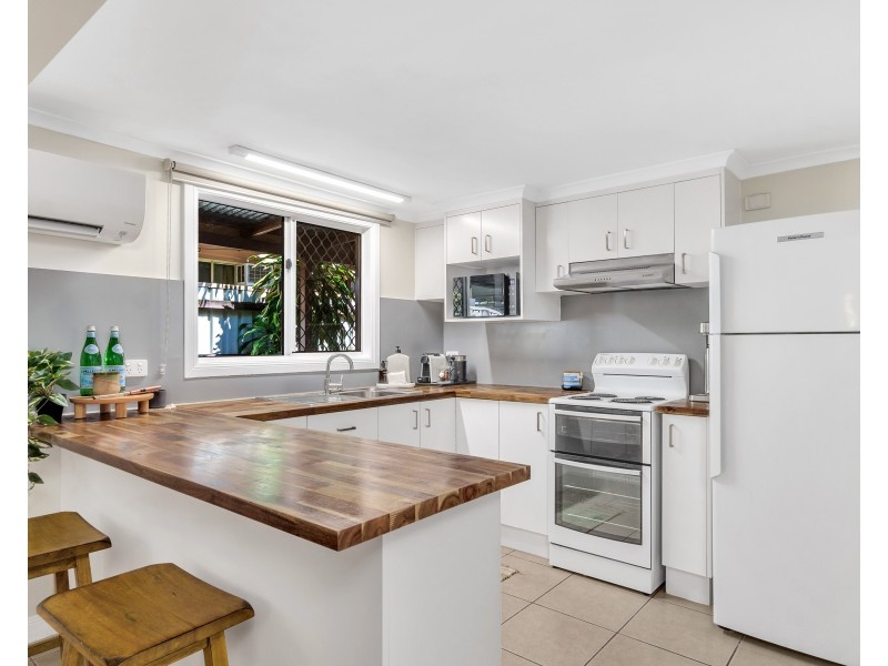388 Mcleod Street, Cairns North QLD 4870