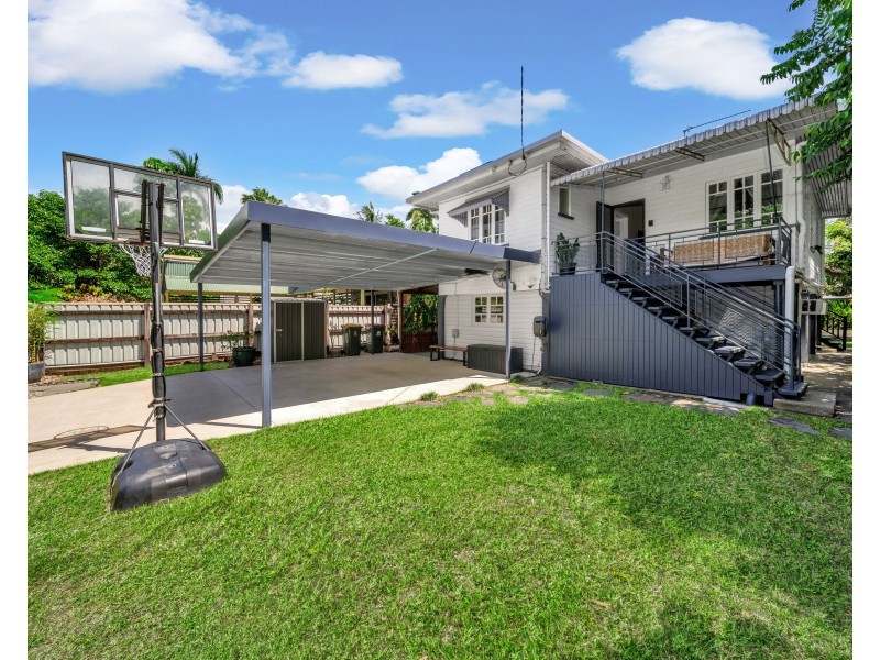 388 Mcleod Street, Cairns North QLD 4870