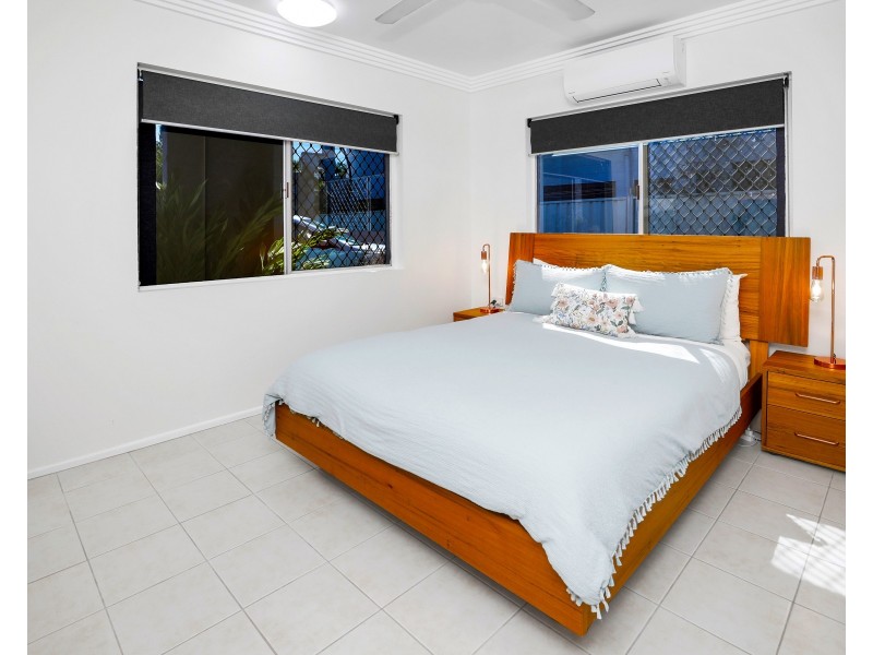 4/120 Greenslopes Street, Edge Hill QLD 4870