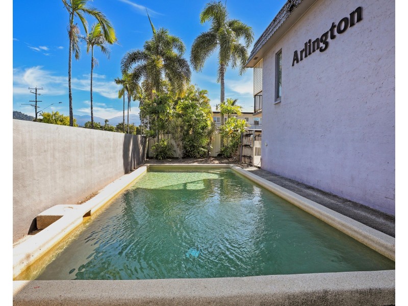 4/120 Greenslopes Street, Edge Hill QLD 4870
