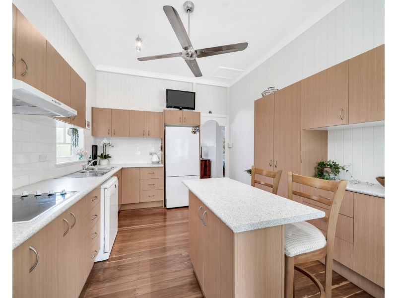 28 Rowe Street, Earlville QLD 4870