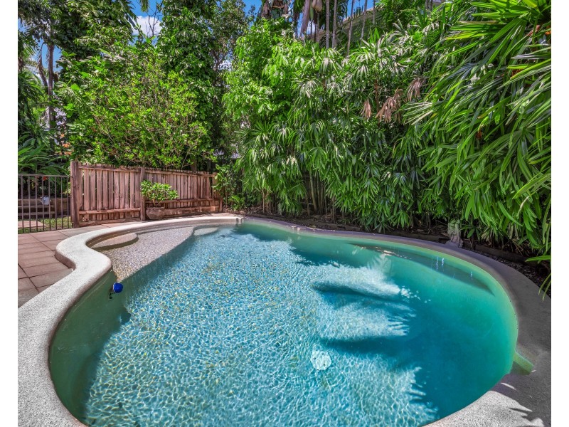 28 Rowe Street, Earlville QLD 4870