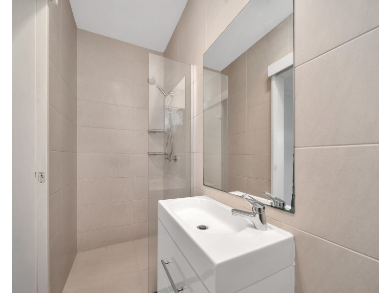 10 Jarrad Close, Mooroobool QLD 4870