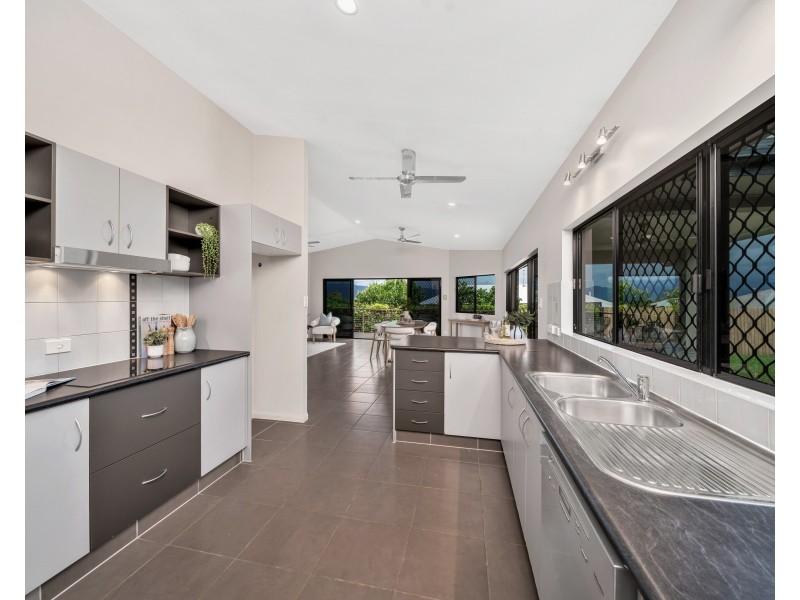 6 Alderman Street, Mount Sheridan QLD 4868