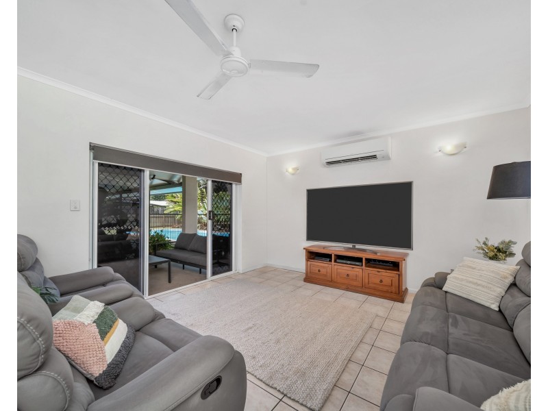 80 Bathurst Drive, Bentley Park QLD 4869