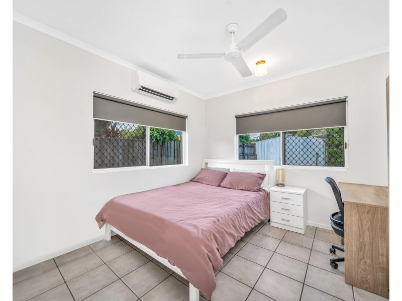 80 Bathurst Drive, Bentley Park QLD 4869
