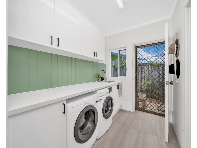 80 Bathurst Drive, Bentley Park QLD 4869