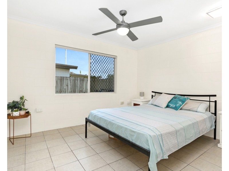 24 Lois Street, Mooroobool QLD 4870