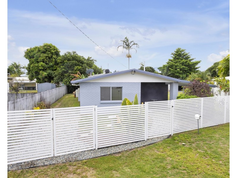 24 Lois Street, Mooroobool QLD 4870